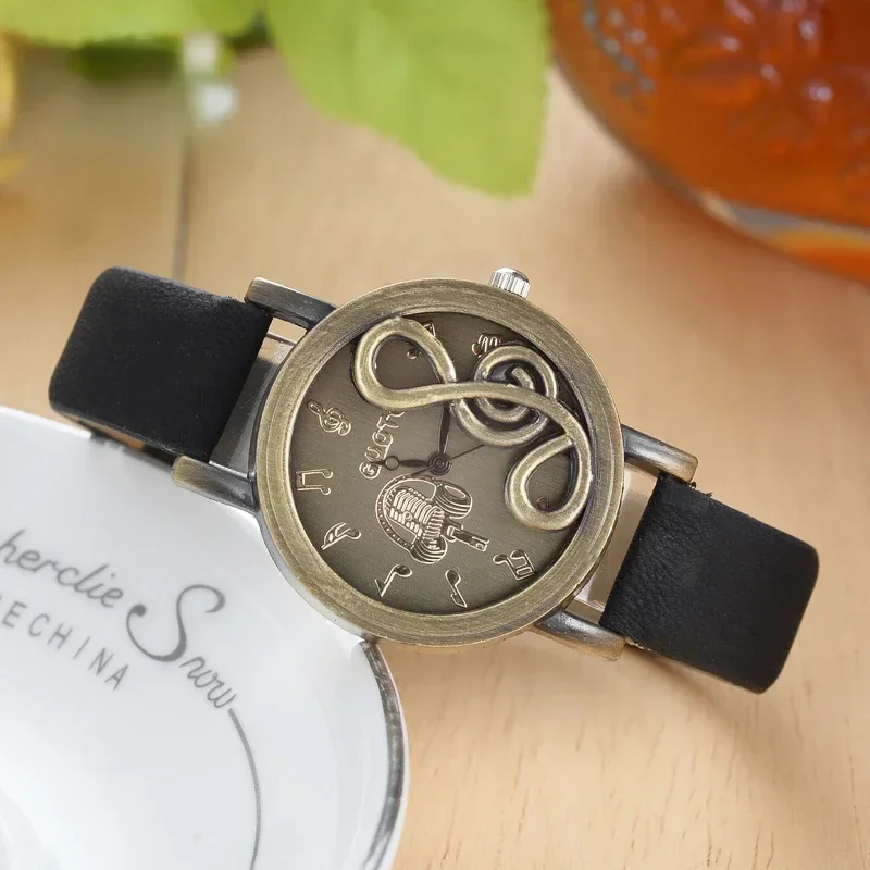 2023 Vintage Punk Style Personalizované kožené hodinky Dámske módne príležitostné 3D hudobné poznámky Sign Quartz náramky rellogio feminino