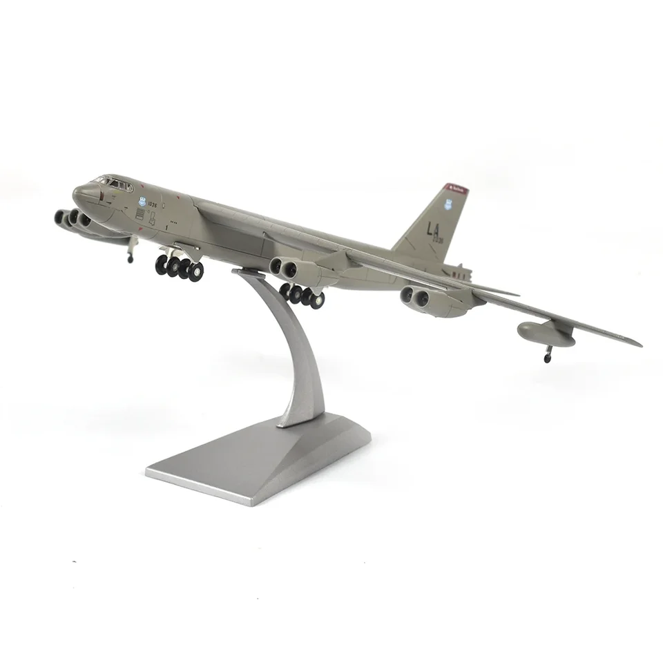 2024 1/200 Model zliatiny v mierke Diecast B52 Bomber Vojenský bojovník B-52 Aircraft Model Drop Shipping Collection Darček hračky Displej