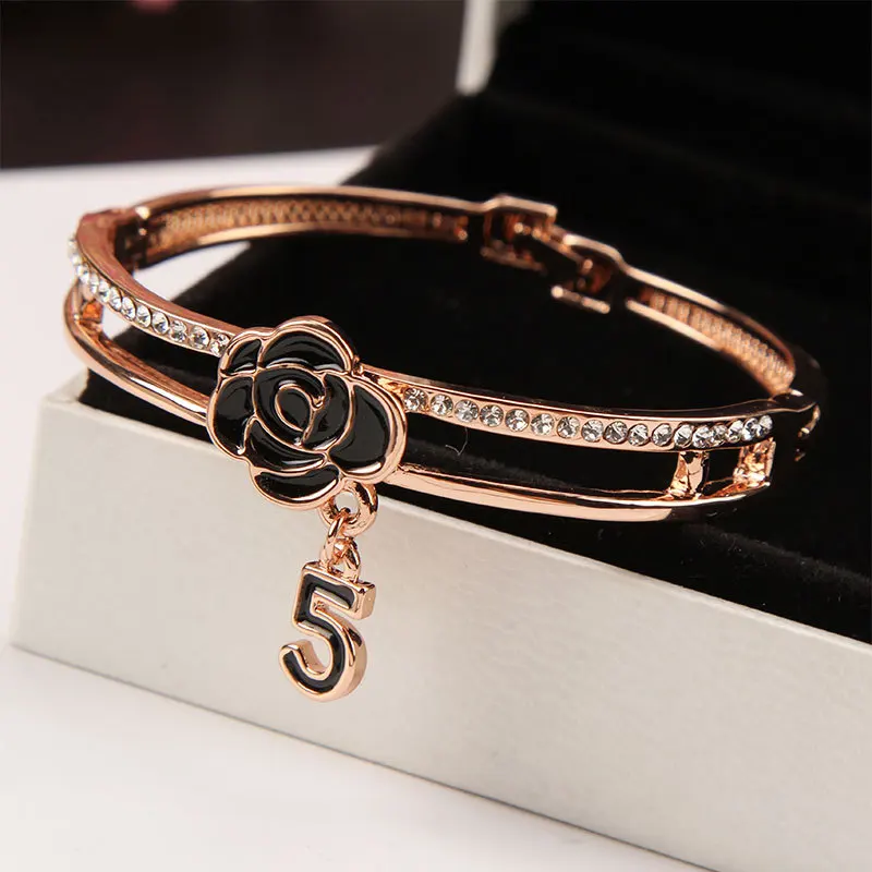 2024 Fashion Camellia CC Bangle Vintage Summer Woman číslo 5 náramky Luxusné šperky