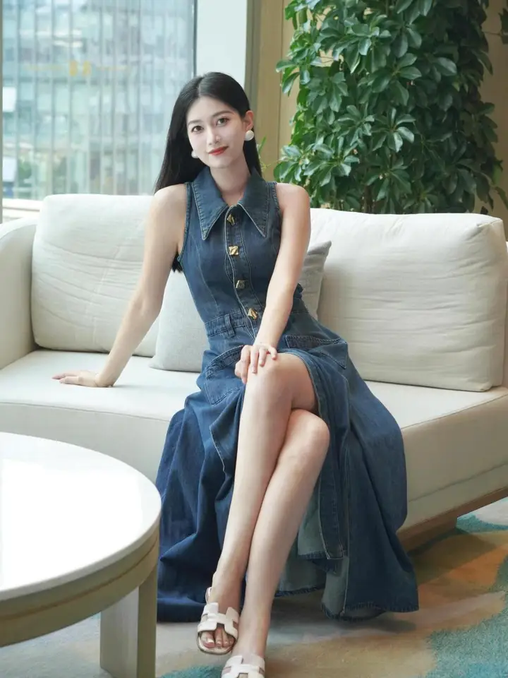 2024 Fashion Summer Nové dámske pólové džínsové šaty voľné dochádzanie s vysokým pásom bez rukávov Otvorené chrbát Slim Fit A-Line Dress