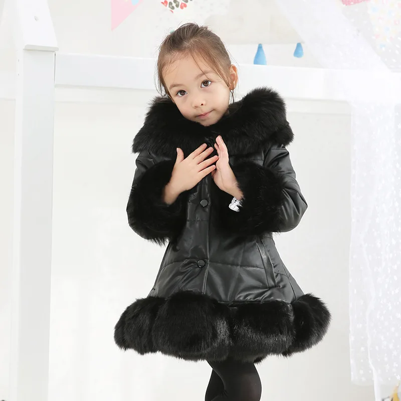 2024 faux kožušinové dievčatá bunda zimná kapucňa Teplé batoľa Coats Outdoor Children Parkas Teenagers Kids Snewsuit oblečenie