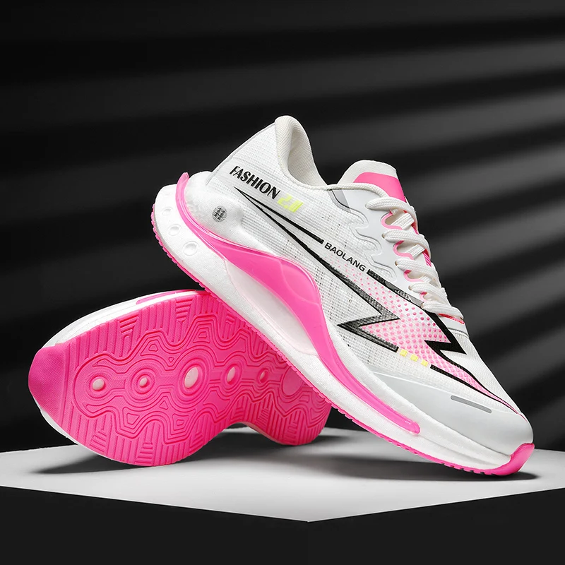 2024 horúce bežecké topánky unisex značky dizajnér jogging topánky Muži Dámsky kvalitný telocvičňa Vonkajšie topánky Sport Sport Shoe