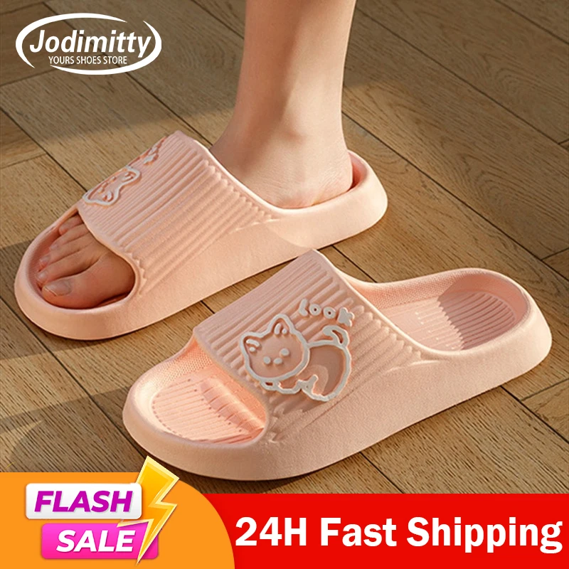 2024 Horúce ženy Cloud Cloud Cat Presúva letná pláž Hrubá plošina Plipper Soft Sole Sandals Eva pár domáce žabky topánky