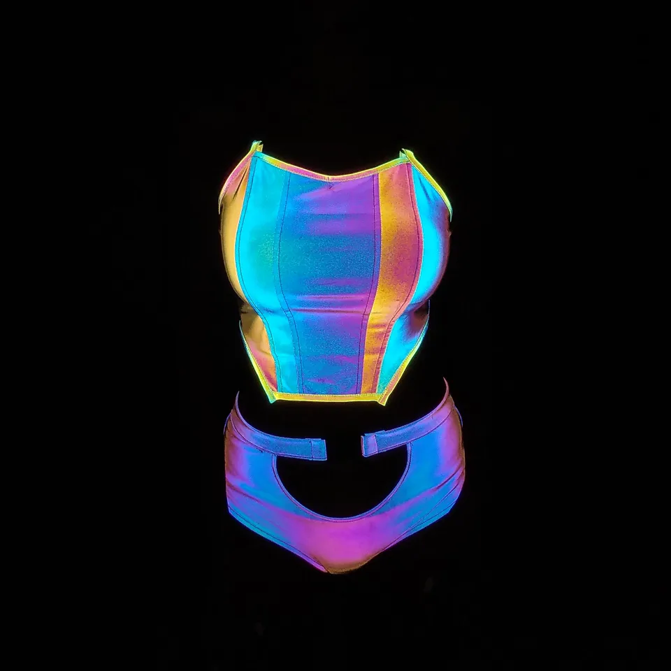 2024 letné ženy farebné reflexné 2 -kusové súpravy Touch Tops+Shorts Y2K Harajuku Night Club Sexy Suits Conjuntos Cortos костюмpres