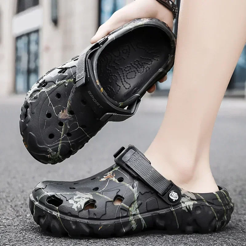 2024 letných mužov Bech Outdoor Sandals Plippers Men letné dreváky pre mužov Vonkajšie sandále Man záhradné topánky Mužské letné dreváky