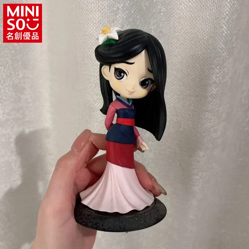 2024 New Disney Qposet Princess Mulan Model Doll Room Decoration Decoration Decor Action Figures pre deti darček k narodeninám darček