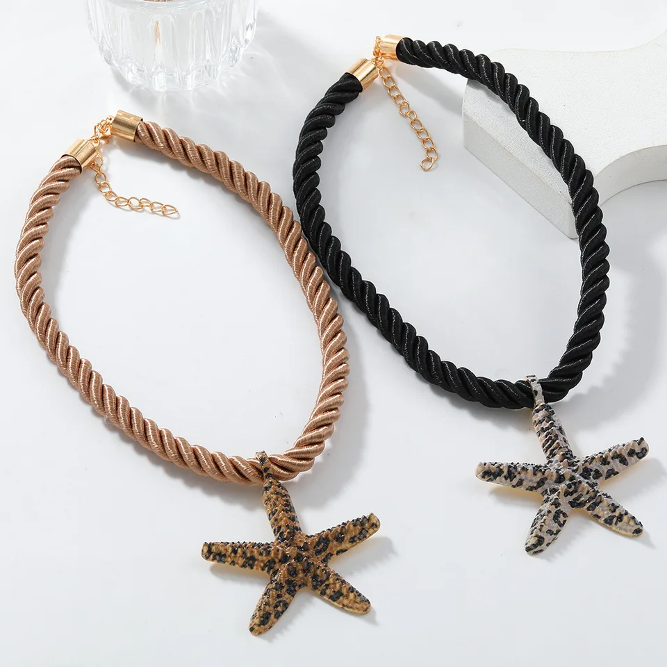 2024 New Leopard Print Star Pendant Dámsky náhrdelník Veľkoobchod