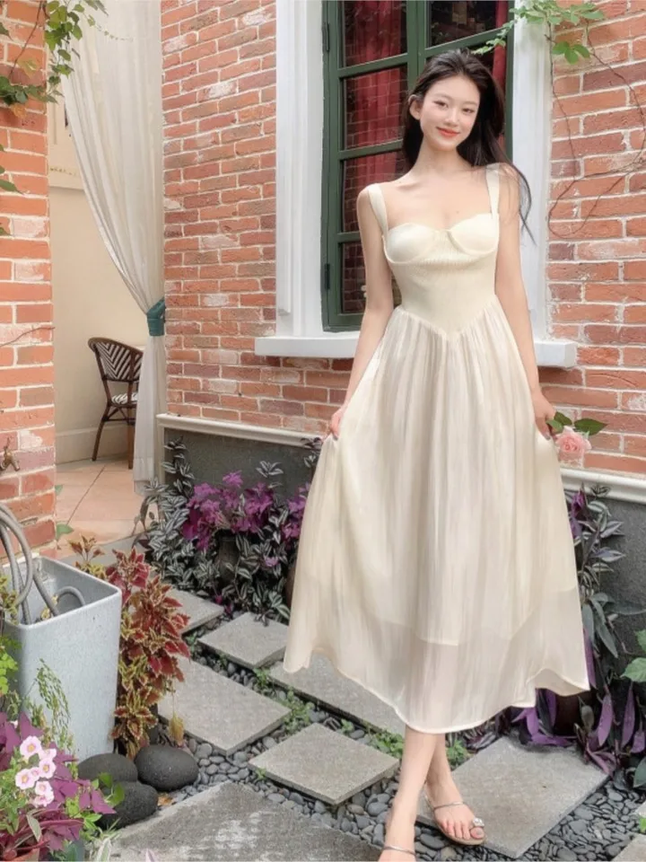2024 Newmori First Love A-Line Dress Elegantné rozprávkové béžové šaty letné francúzske a sladké a pikantné dlhé sukne