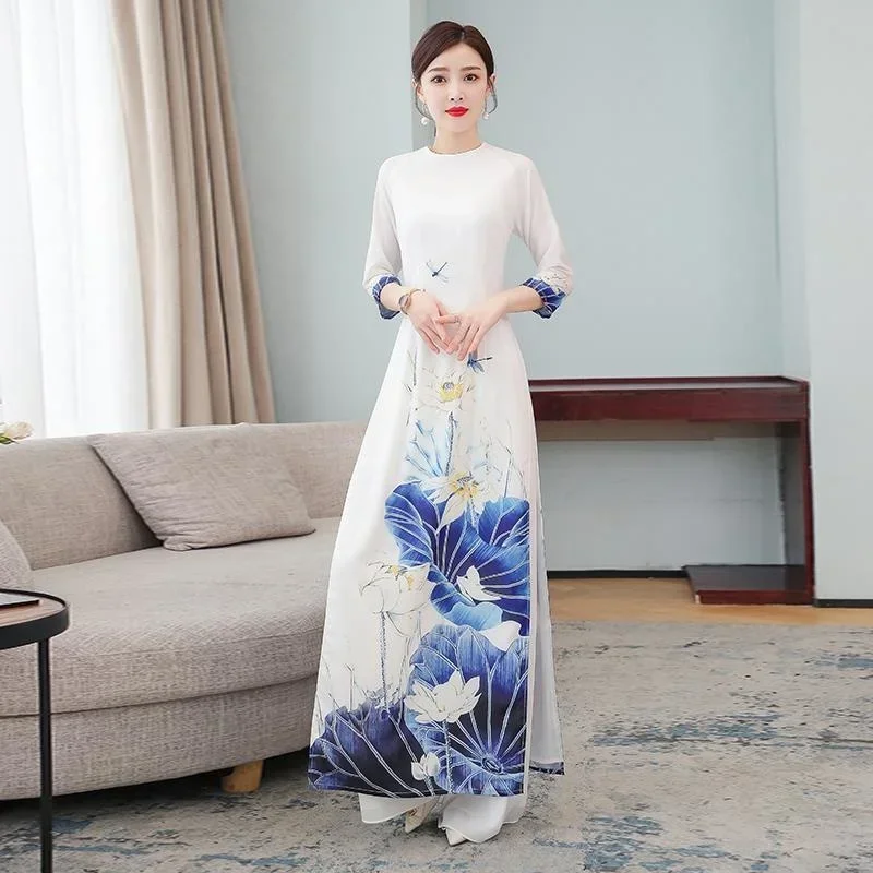 2024 Nová súprava Dva strihy Chinese Woman Clothes Upper Long ružová biela rampa Príležitostné starodávne môj deň Ao Dai Vietnam tlačené Mn8
