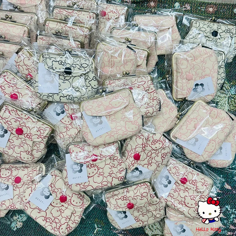 2024 Nové anime Hello Kitty Mini make -up taška na úložné tašky Karikatúra vyšívaná mačiatka mačka High Beauty Trend všestranný darček do kabelky