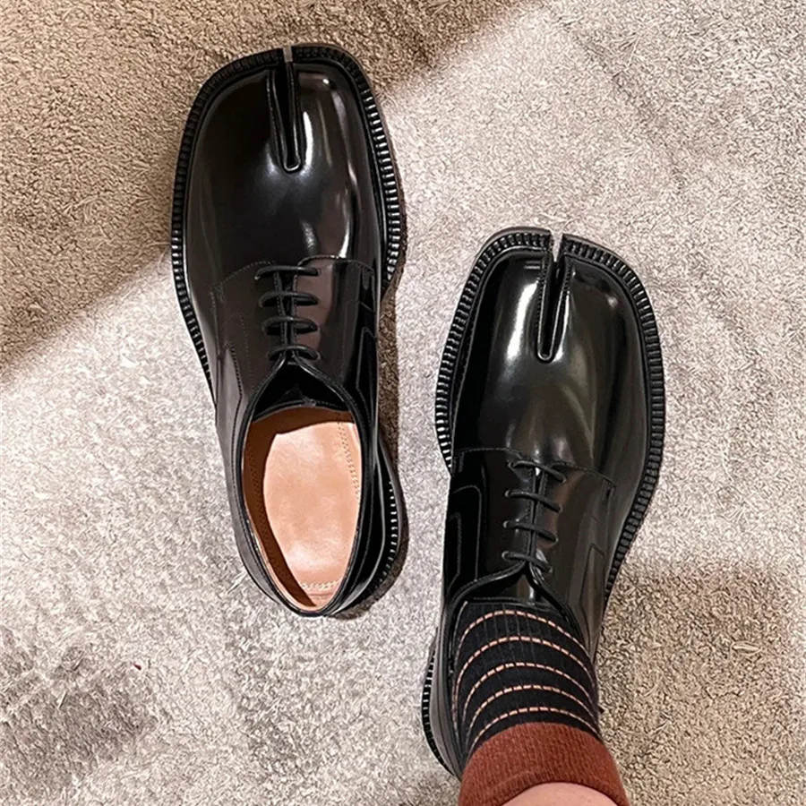 2024 Nové rozdelené prsty Dámske čerpadlá Čerpadlá šnurovanie hustá podošva platforma Designer tabi šaty topánky Žena mokasiniská elegantné chaussure femme