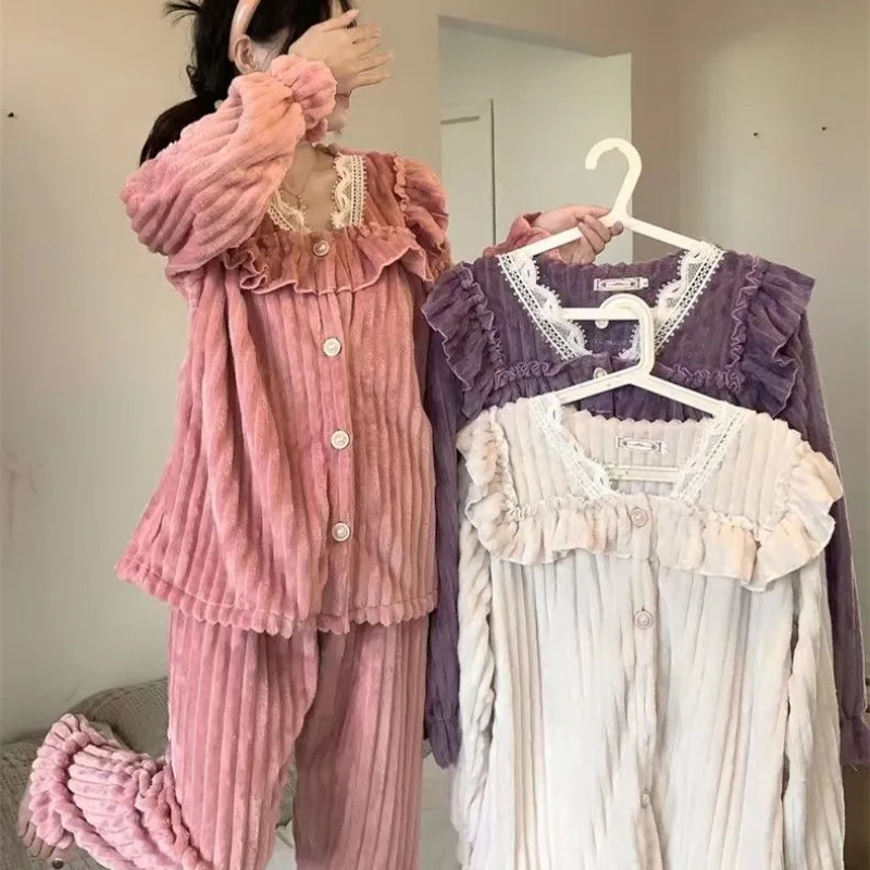 2024 Nový koralový zamatový salónik plus pyžamy PAJAMAs Ženy Jeseň Lace Domáca služba Dvojdielny oblek Sweet Girls Sleewear Set