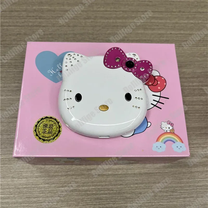 2024 Sanrio Kitty Nový produkt v sklade karikatúra roztomilý flip telefón biely ružový mini telefón Detský modely hračky pre mládež