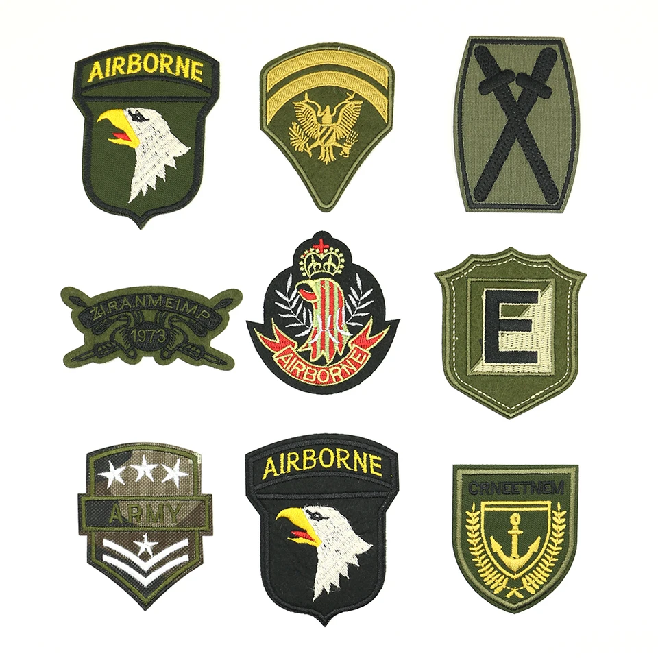 2024 Vyšívanie 1 ks vynikajúci znak retro železného amerického špeciálnych síl armáda Patch D-044