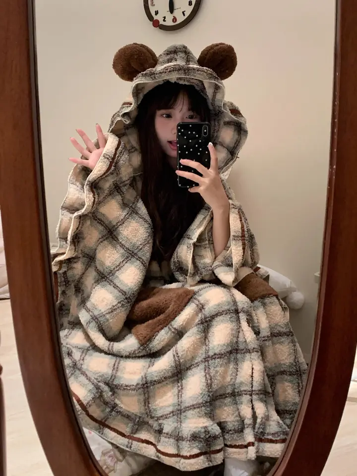 2024 Zimné slova rukávy s kapucňou Hrubé teplé flanel kimono rúcho pre ženy sexy medveď roztomilé župany