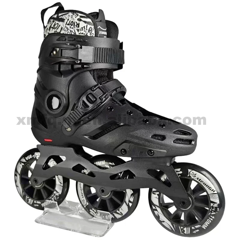 2025 Fengquan Fashion Nastaviteľné 3 kolesové blikajúce agresívne slalomové korčuľové topánky pre dospelých detí Rollersktes Inline Skates