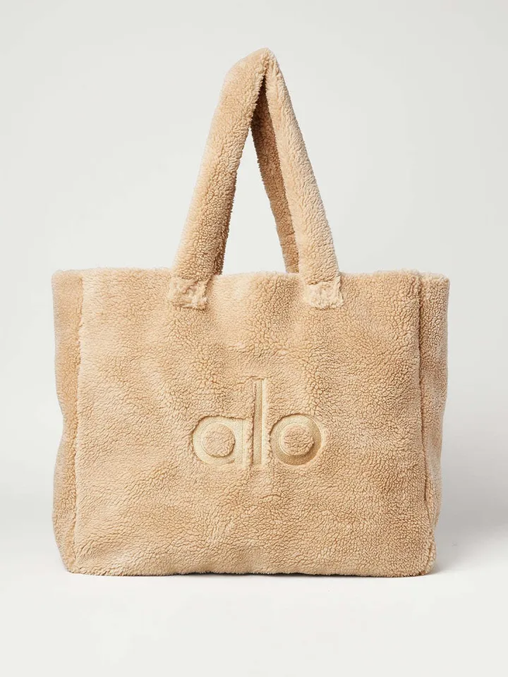 2025 Nová pohodlná plyšová zima Extra veľká kapacita Tote Letter Pass Color All-Match Casual Ramer Bag