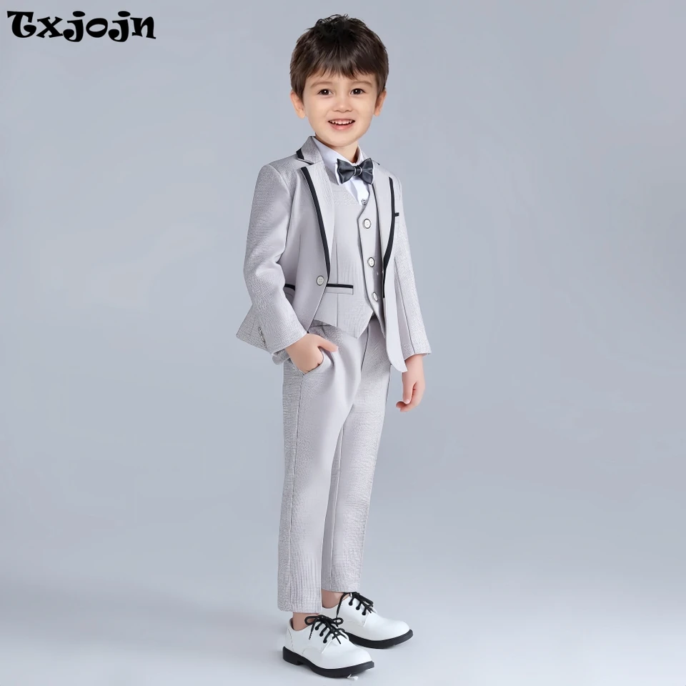 2025 Populárne svetlo šedé detské obleky Set 4 kusy na aktivity Spring Autumn Boys Slim Fit Suits Narodeninová svadba