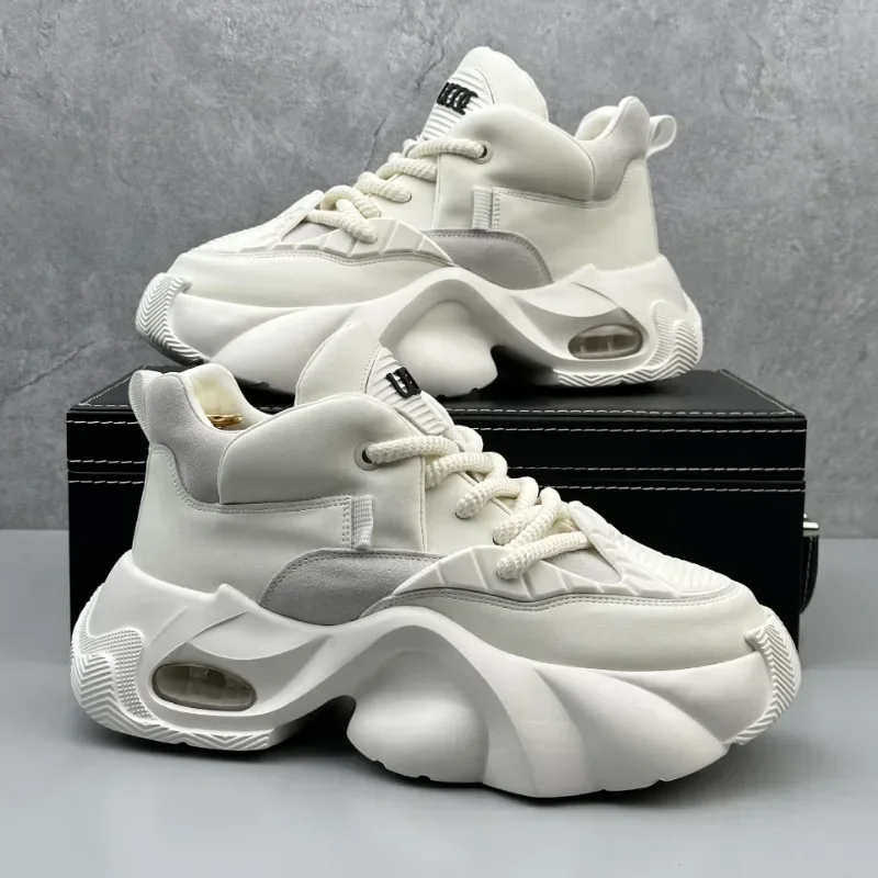 2025 Spring Fashion Air Cushion Výška Zvyšovanie mužov Retro výklenok všestranný trendy ležérne tenisky Daddy topánky Tenis Masculino