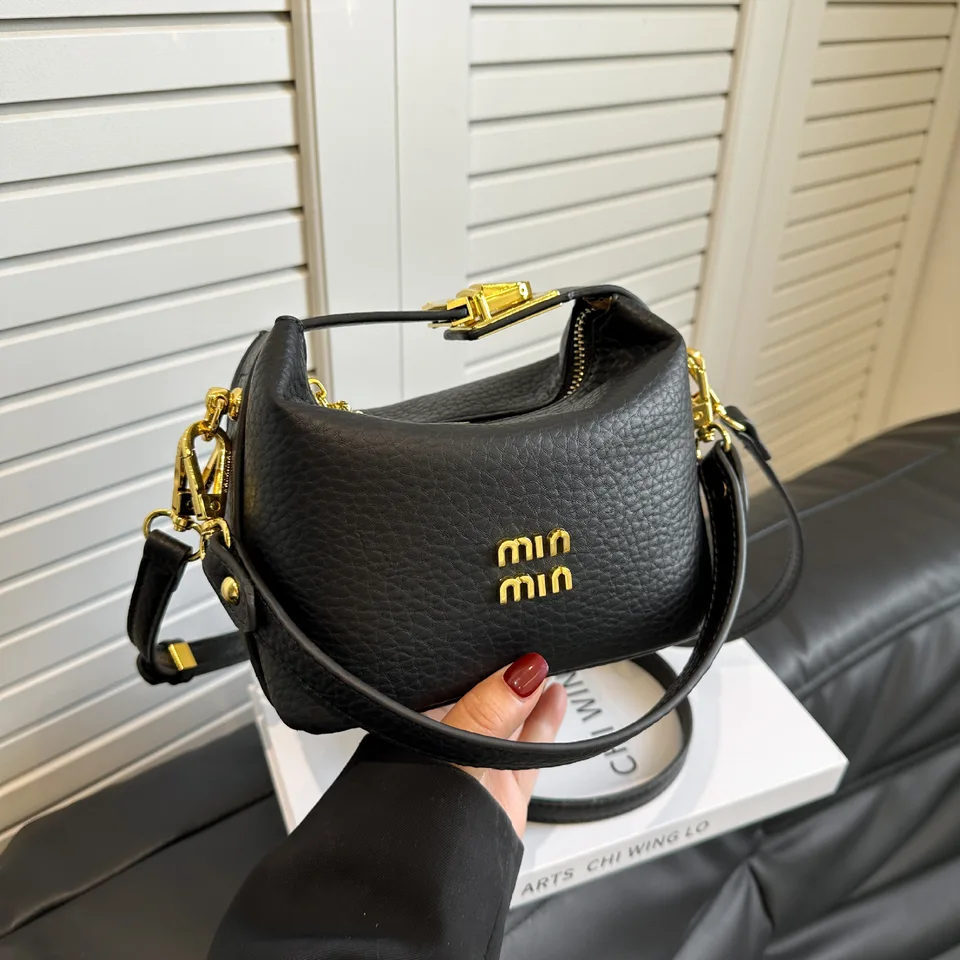 2025 Svetlo luxusný špičkový dizajnér obedový box taška na rameno Messenger Bag Trend Trend Patter