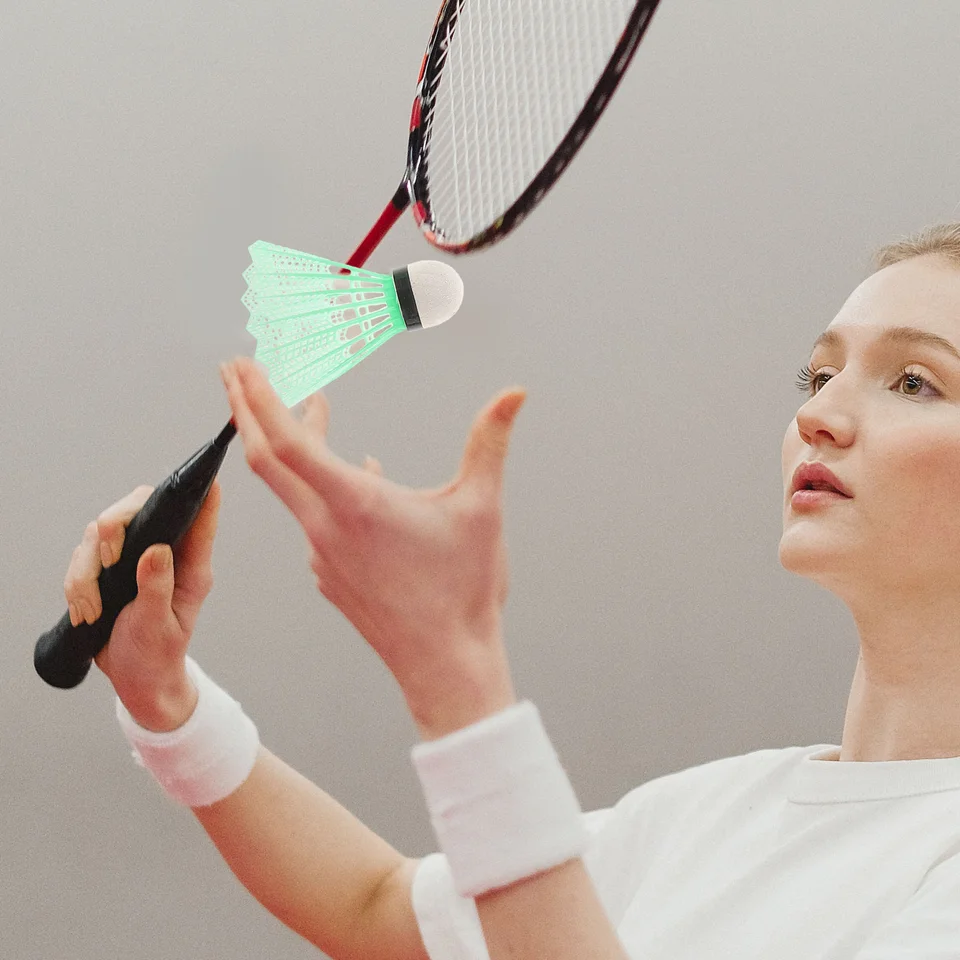 20ks pokročilé plastové badmintonové farebné shuttlecocks Rainbow Ball Sports Gadget Športové doplnky pre šport vonku (zmiešané CO