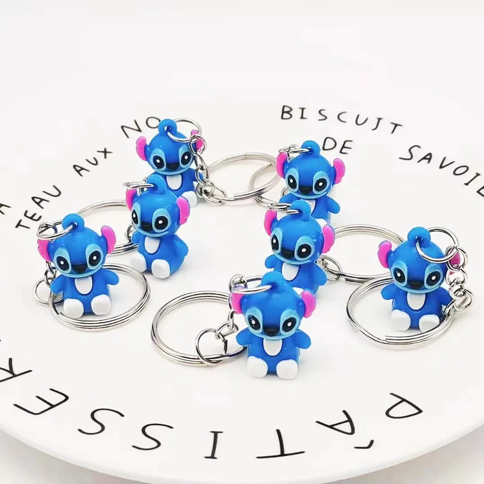 20ks/veľa karikatúry Disnesy roztomilý steh Mini Keychain Kawaii Doll Keyring Fashion Bag Cute Ornament Pandent For Girls Darček hračky