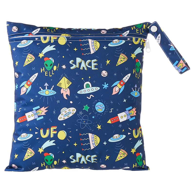 28*30 cm vodotesný mokrý vrecko umývateľné opakovane použiteľné pre cestovné plážové plienky na kočík špinavé telocvične oblečenie mokré plavky Toaletné potreby