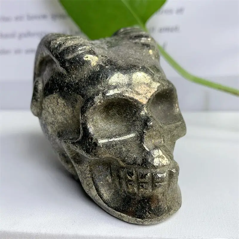2inch Prírodný pyrit démon Démon s rohom lebky rezbárske remeslá uzdravenie Energia Stone Stone vianočné domáce dekorácie darček 1ks
