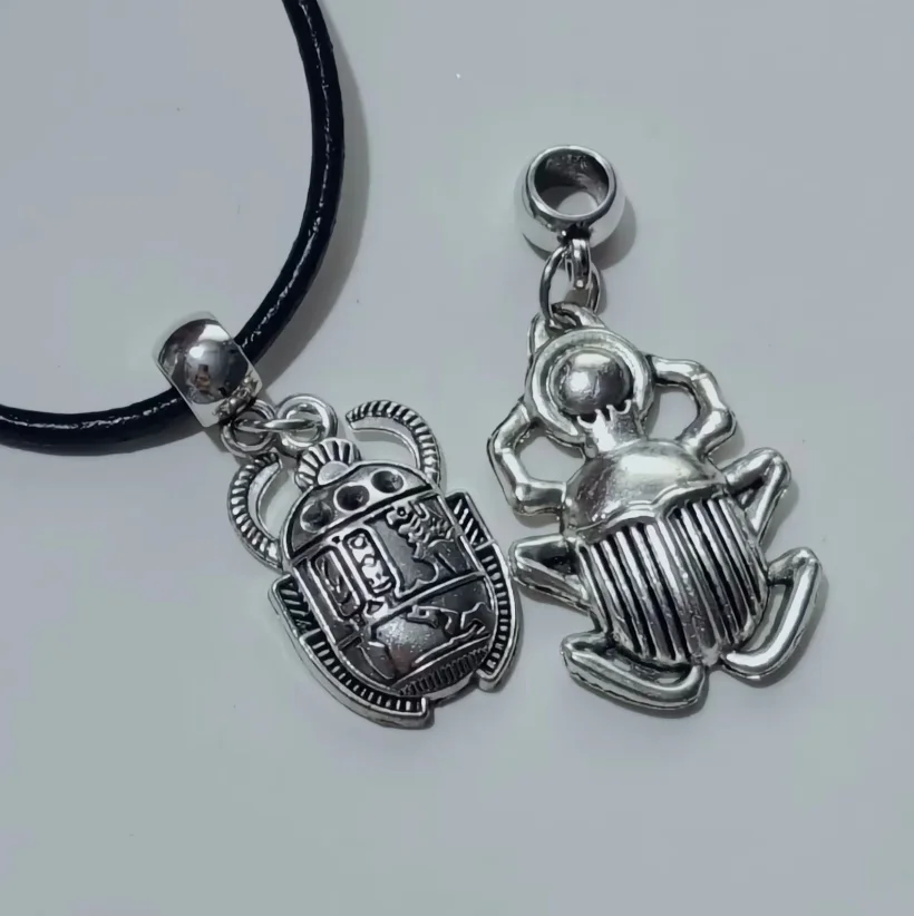 2ks vintage egyptský scarab prívesok šperky výroby náhrdelníka kľúča kľúče Goth šperky doplnky