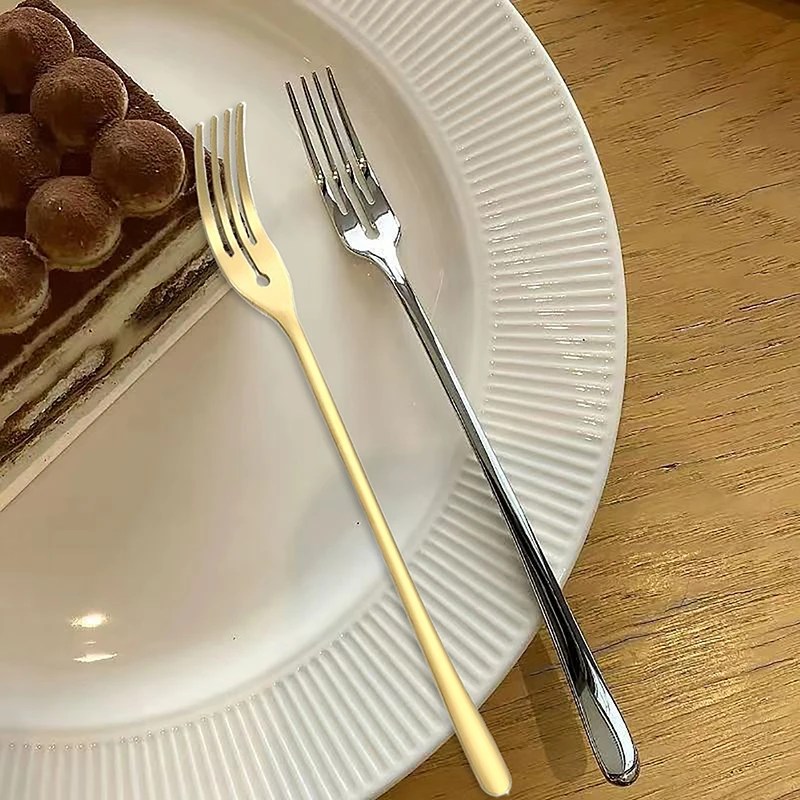 2KS z nehrdzavejúcej ocele dezert vidlice stolové vidlice dlhá rukoväť štyri hrot Kórejské večere vidlice striebro/zlatý šalát Snack Cake Cake Fork