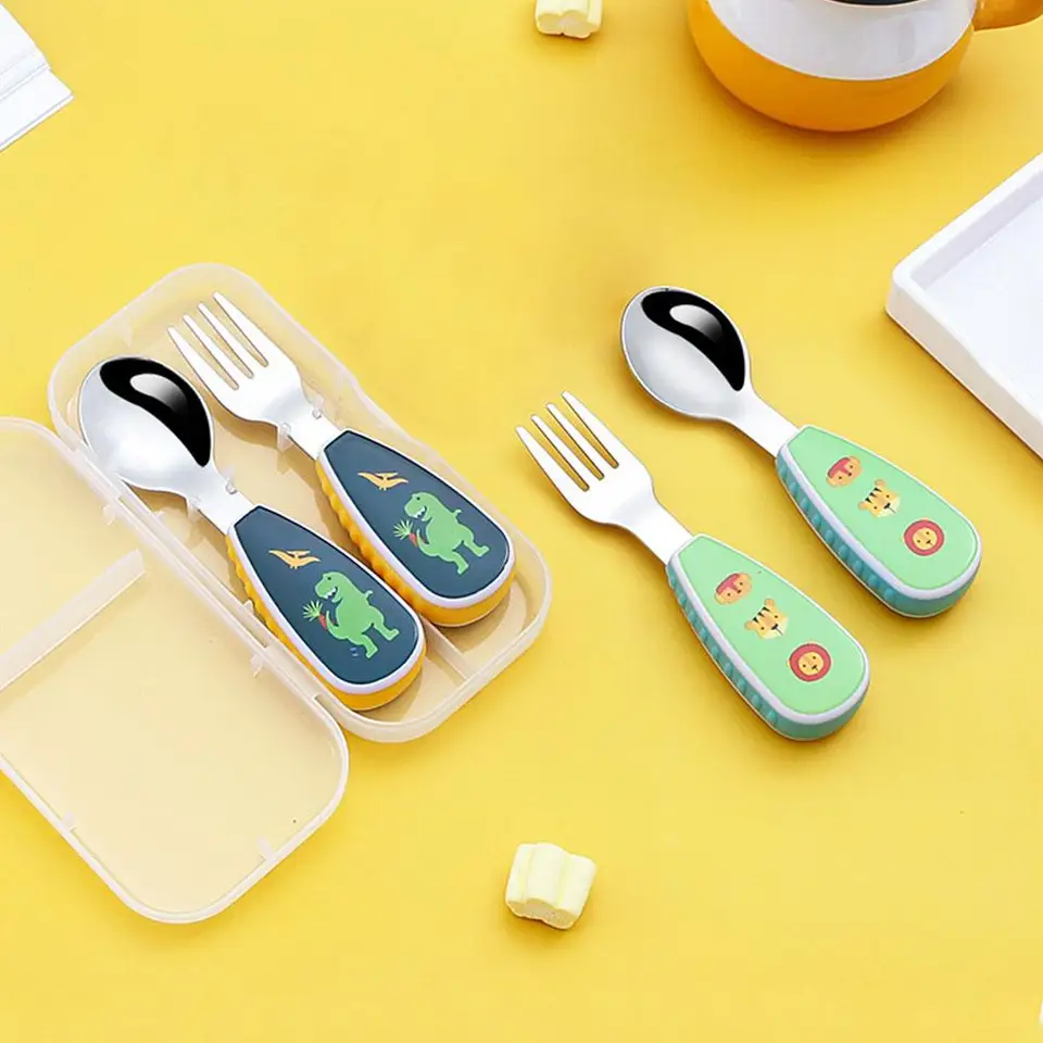 2PC/Set Krátka rukoväť Spoon Vidlička pre batoľatá kŕmenie Dinosaurus Výcvik oceľ inovatívna nehrdzavejúca lyžica detská karikatúra Cu F0E4