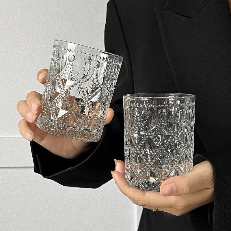 2pcs 12.4oz 360 ml severského štýlu retro reliéf sklenený pohár reštaurácia Veľká kapacita mliečna šťava okuliare Priehľadné koktailové čajové hrnčeky