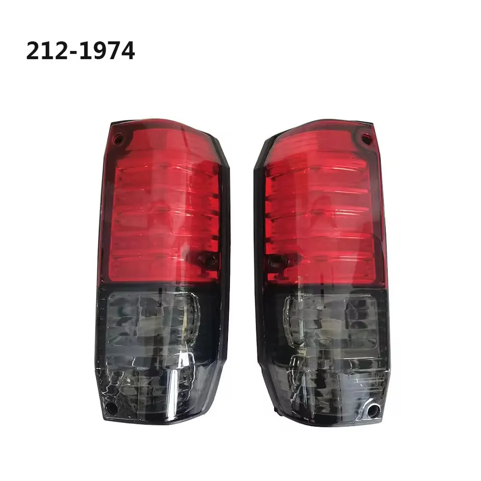 2pcs auta LED zadné svetlo zadného svetla pre Toyota Land Cruiser Prado FJ70 FJ75 1993 Black and Read Brzdenie LAMP