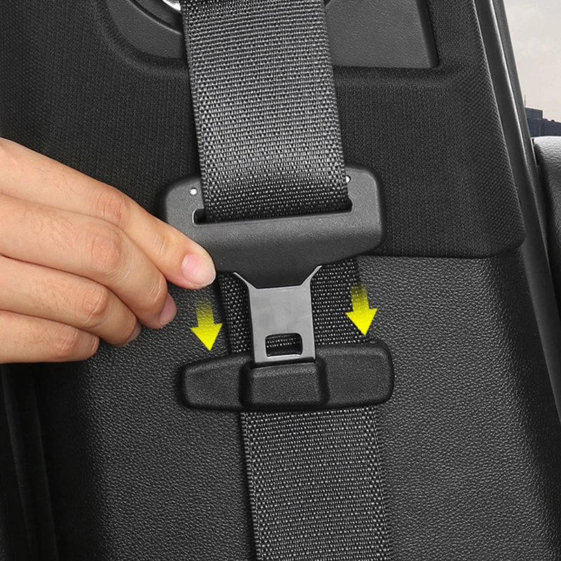 2pcs autosedačky držiak držiak na stabilizátor Zapevnenie bezpečnostného pásu Spätný klip Univerzálna bezpečnostná nastaviteľná plastová klipka Príspevok