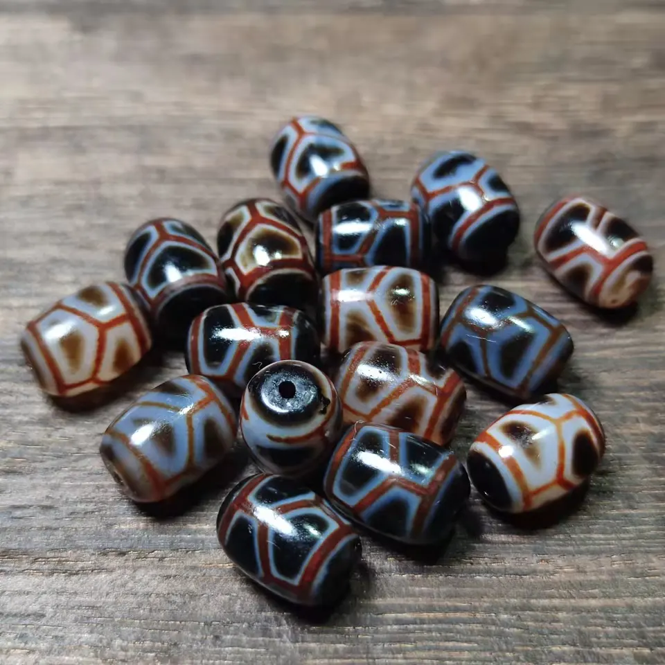 2pcs/lot tibetský korytnací škrupina Tiger Totem Totem 14*10 mm čierna/biela/oranžová agát Dzi korálky Pánske a dámske šperky DIY