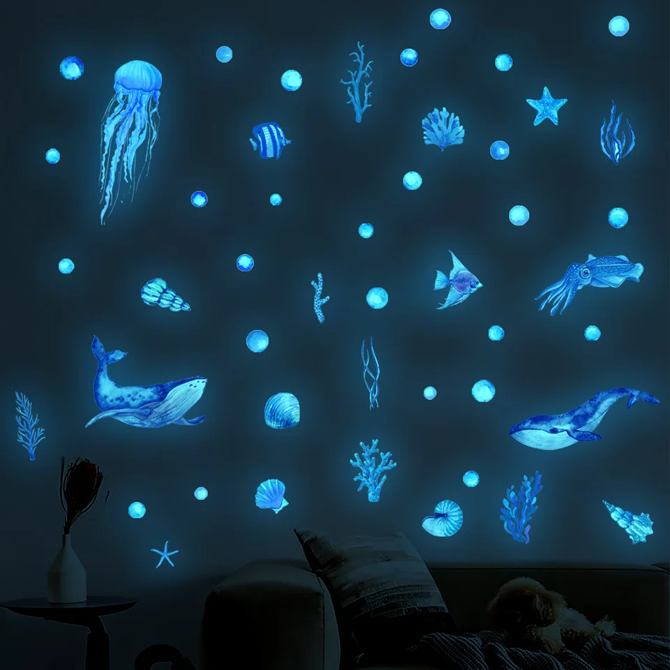 2pcs Luminous Underwort Cartoon Wall Sticker Svetlá nálepka pre detskú izbu dekoratívna nástenná maľba PVC nástenná nálepka