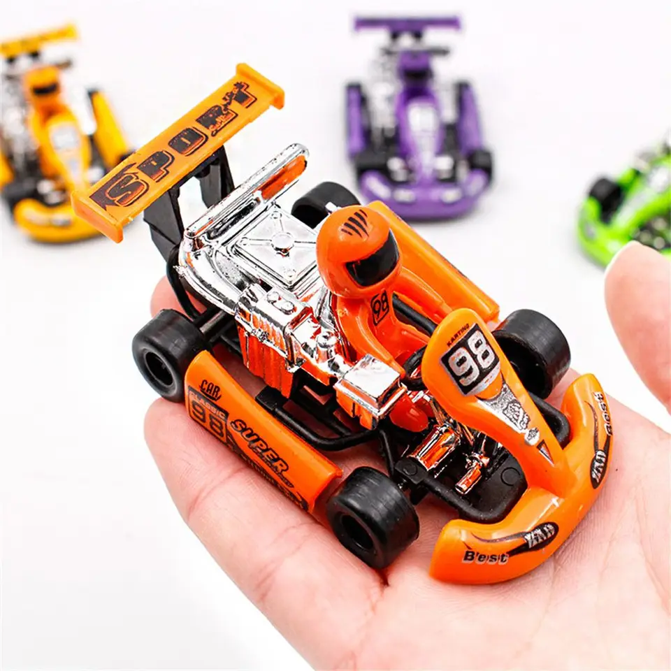2pcs Mini Car Mini Gifts Set Hračky vozidlá 4 kolesá vzorec auto ťahať späť Kart Hračky Racing Car Toy Inertia Car Hray