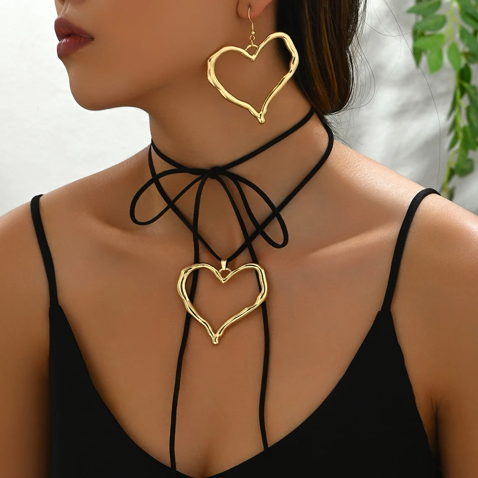 2pcs set veľké kovové srdce Prívesné náušnice sada čierneho lana Hallowout srdce rybárske náušnice strieborné farebné kovové šperky sada darček