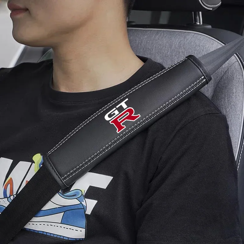 2PCS Top nappa kožené autosolovacie pásové pásové plece pre rameno pre Nissan GTR GT-R R35 Teana 350Z 370Z 240SX NISMO JUKE Auto