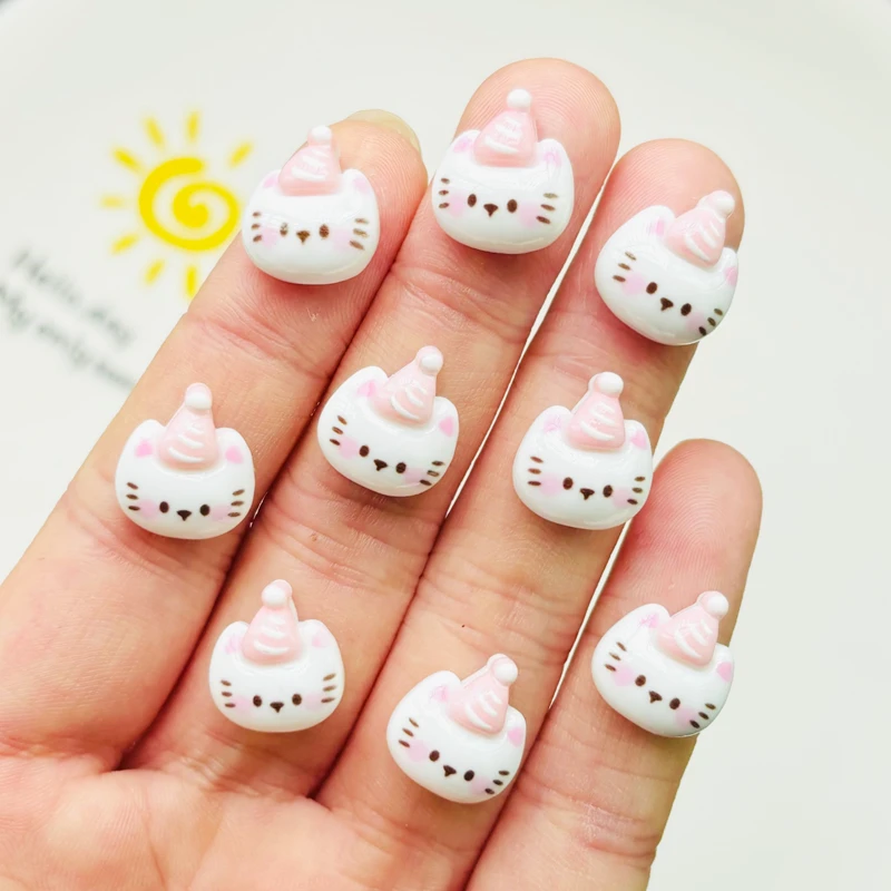 30 počítačov Nové roztomilé mini živice karikatúry zvierat Party Kittens Flatback Ornament Šperky výroba manikúrové kadernícke doplnky