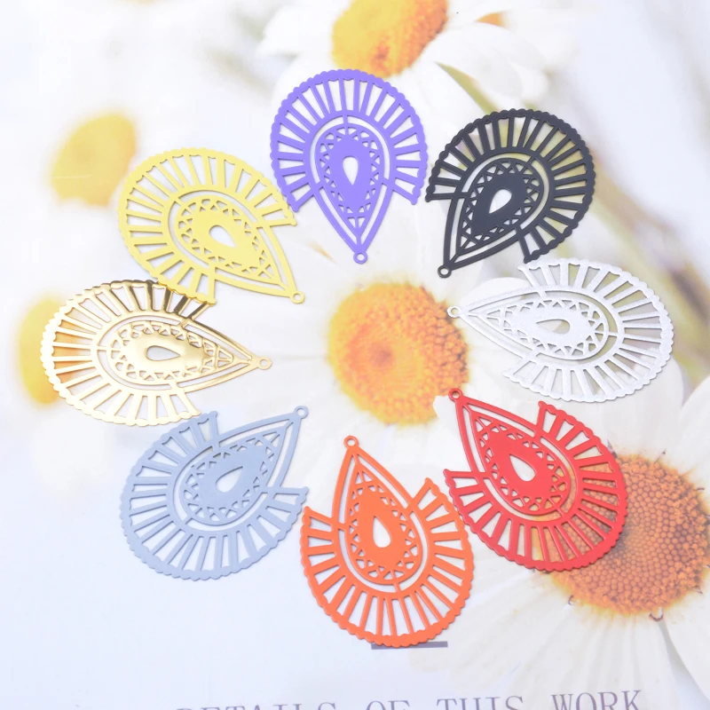 30ks AB7797 Farebné pávové perie Kúzla Filigree Brass Ear Base Gold Color Pendant DIY šperky nálezy