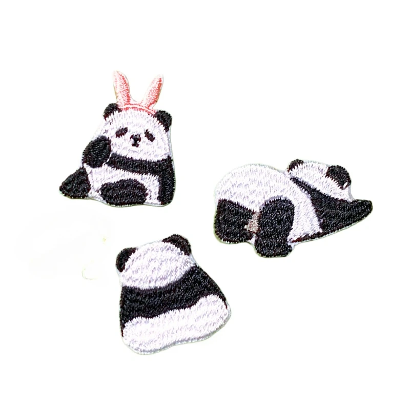 30ks/veľa luxusu Small Panda Pink Bow vyšíva Patch Patch Animal Happy Day klobúk s klobúkom oblečenie dekorácie príslušenstvo remeselníka