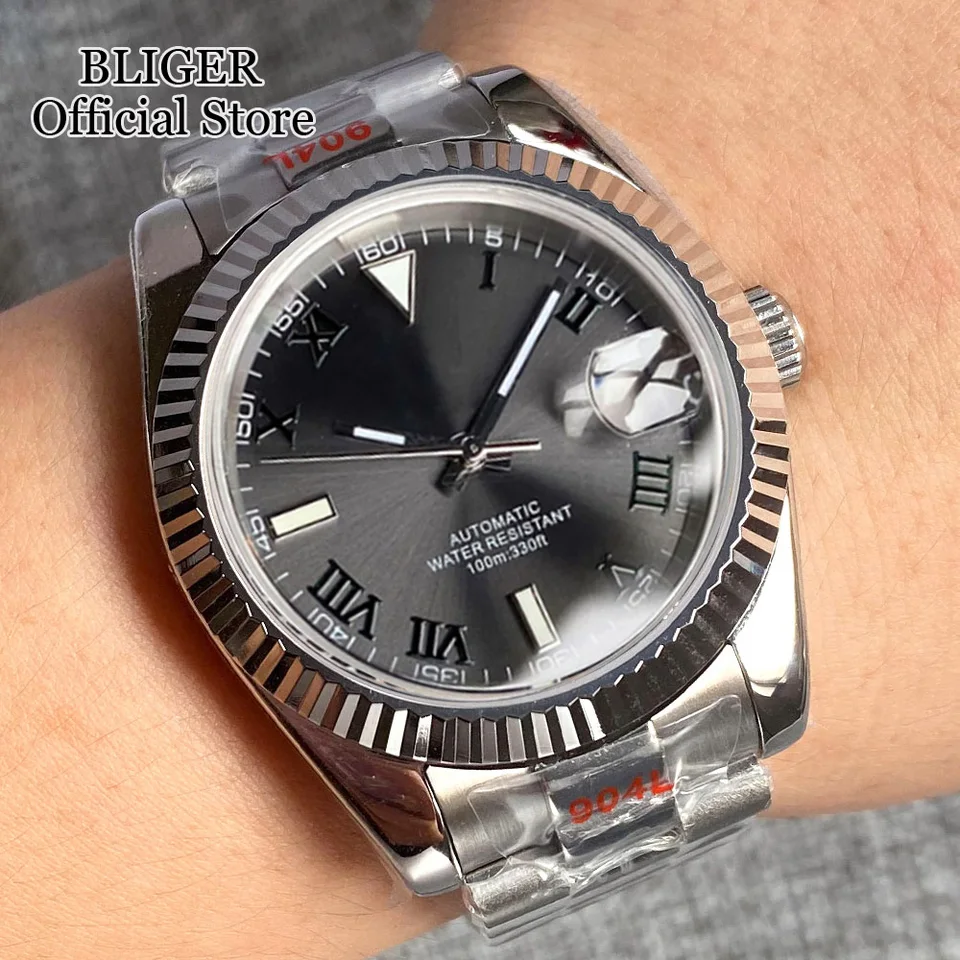 36 mm 39 mm šedý číselník Tmavo zelené rímske čísla NH35A Automatické muži hodinky z nehrdzavejúcej ocele Sapphire Glass Slide Buckle 2024