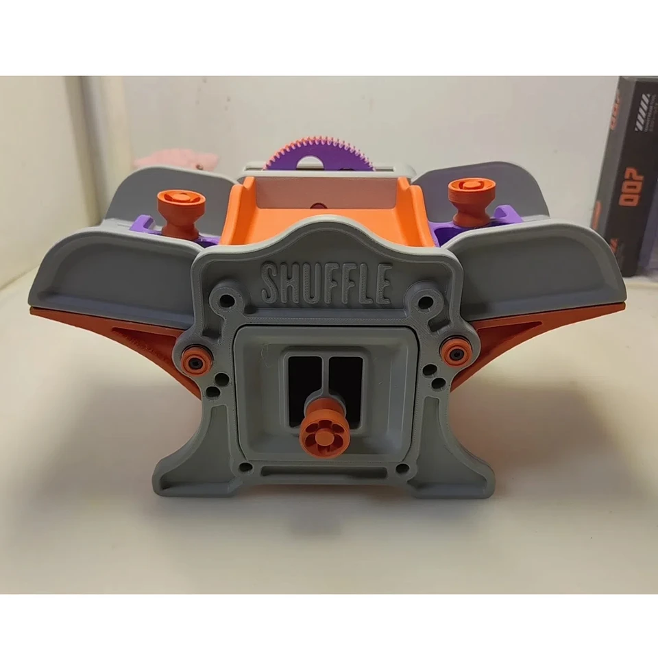 3D karta Shuffler 3D vytlačená pre program tvorcov Bambulab Uno Card Shuffler pre 120 kariet rukávov