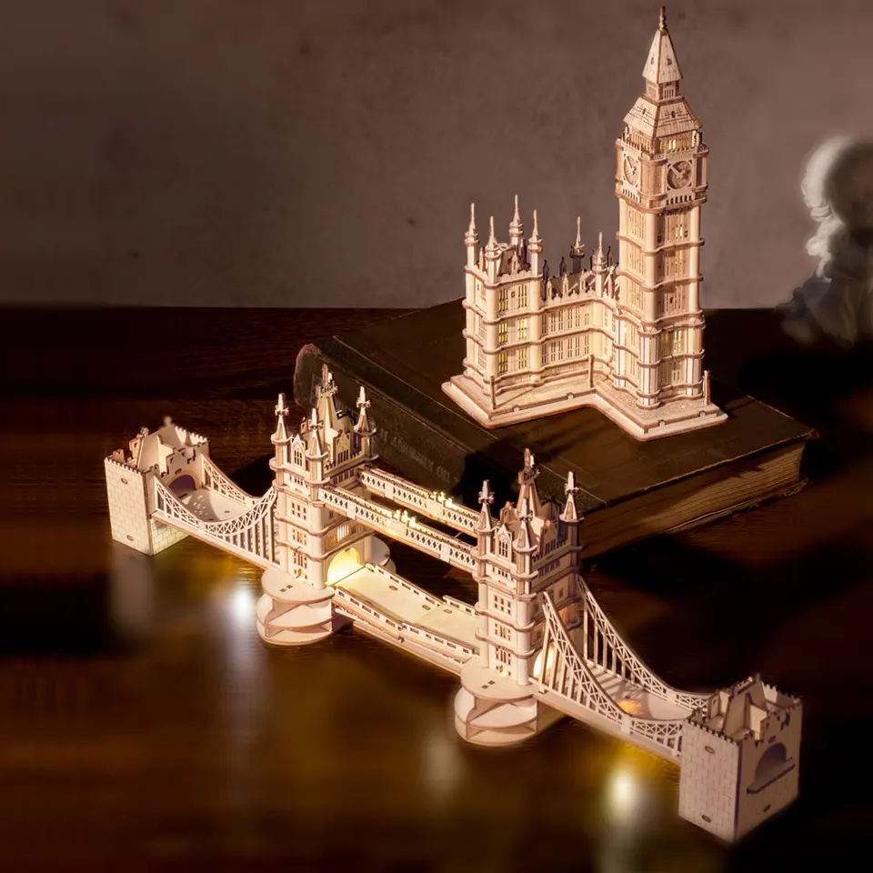 3D puzzle drevené remeselné súpravy s LED svetlom DIY Tower Bridge Big Ben Construction Model Súprava na stavbu pre dospelých