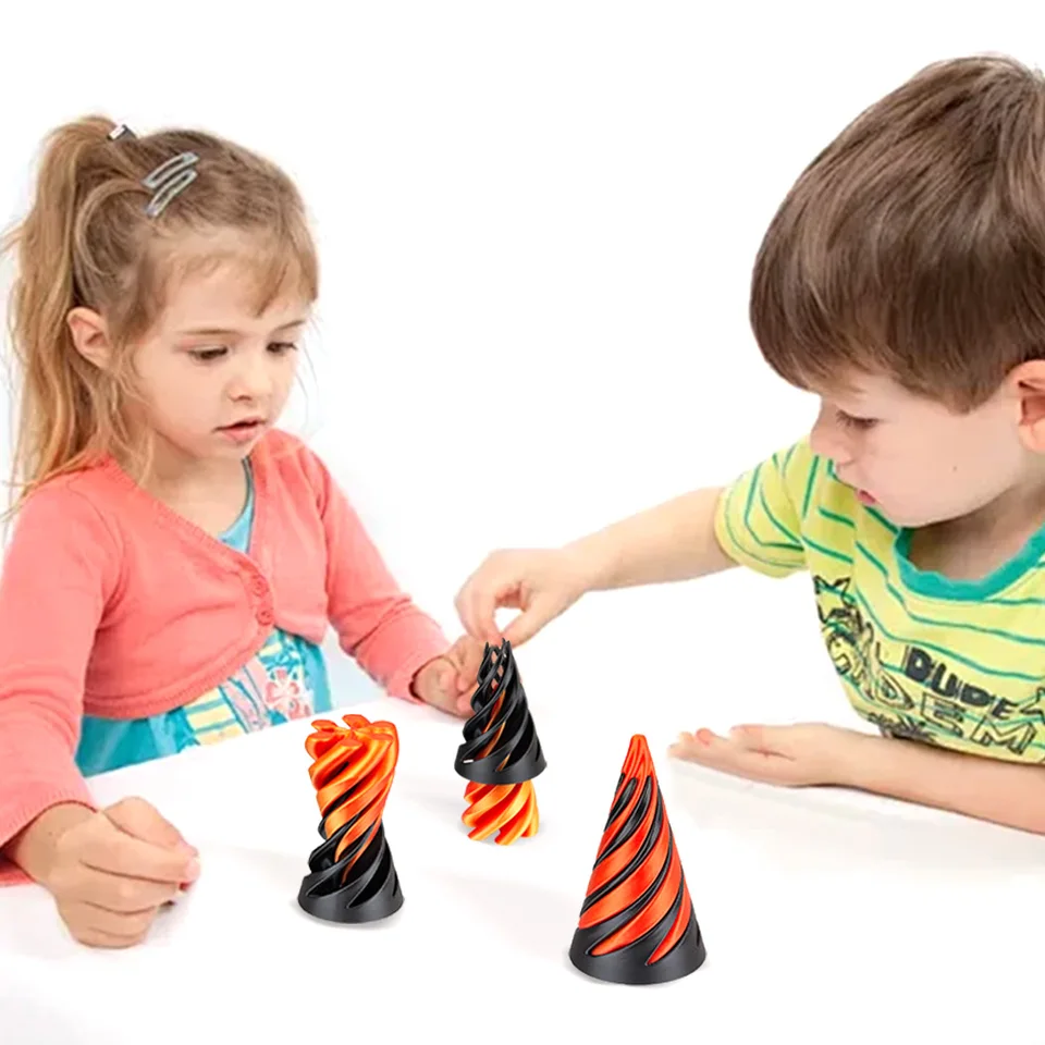 3D tlačené špirálové kužeľové hračky fidget hračky Stres reliéf nemožné pyramídové passthrough sochárske stoly pre hračky pre deti a dospelých