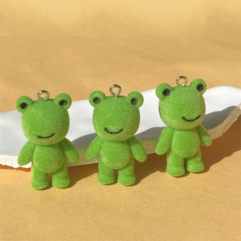 3ks/balenie Flock Flock Frog Živkoty Kúzla Kawaii 3D Fluffy Doll Pendant pre náhrdelníky Keychains DIY šperky
