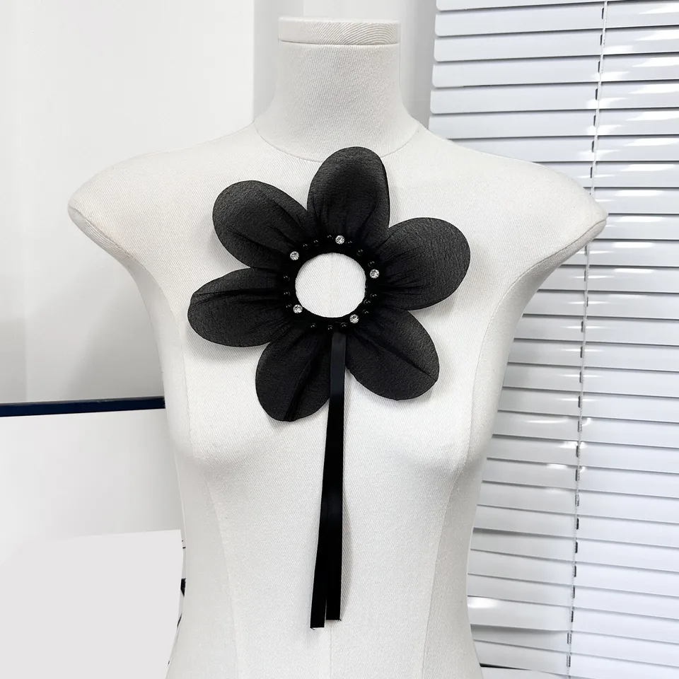 3ks jednoduché ručne vyrábané korálkové masívne farebné Organza Ribbon Corse Cast Patch
