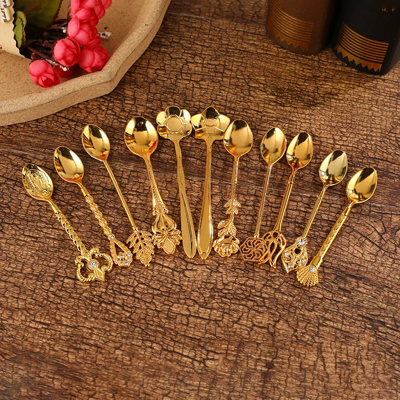3KS ZLATNÝ ZINN ZINALY ZAMESTNÁ SPOONÁ SPOIL SPOLOČNOSŤ DEKORATÍVNE DESSERT SPOON EURUNAL LUXURY WESTERNOVÁ SPONÁCIA SPOONU.