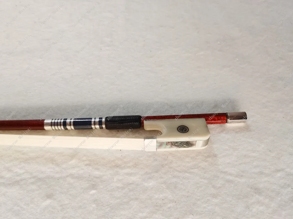 4/4 Master hybridné uhlíkové vlákno Cello Bow Fisheye Inlayed Imitácia slonoviny žaba w karty drevené koža vrchný výkon ľahký